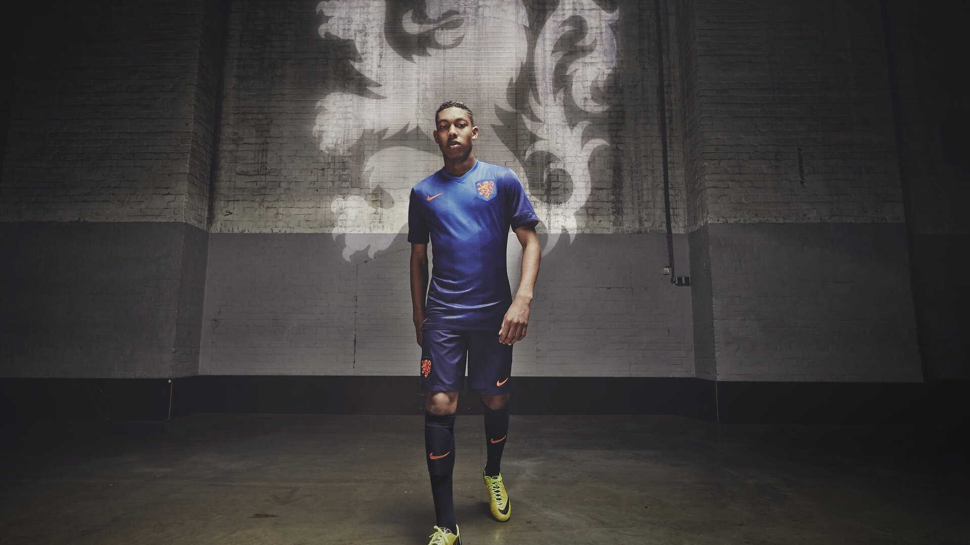 凯恩巅峰对决，Faker与60激战老鹰分钟，回归赛场胜负难料！